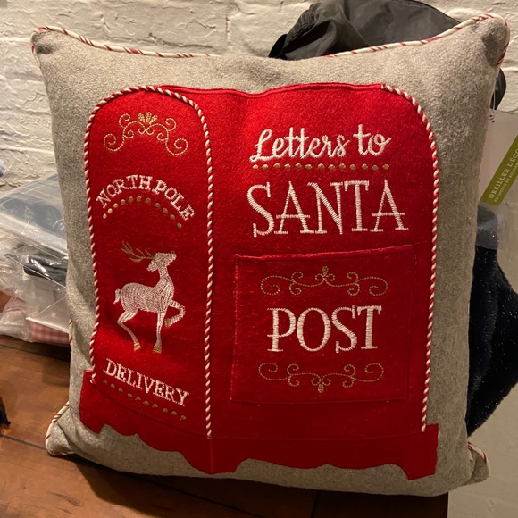 HOLIDAY | letters to santa pillow - Picture 4 of 12